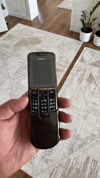 Продам телефон 8800
