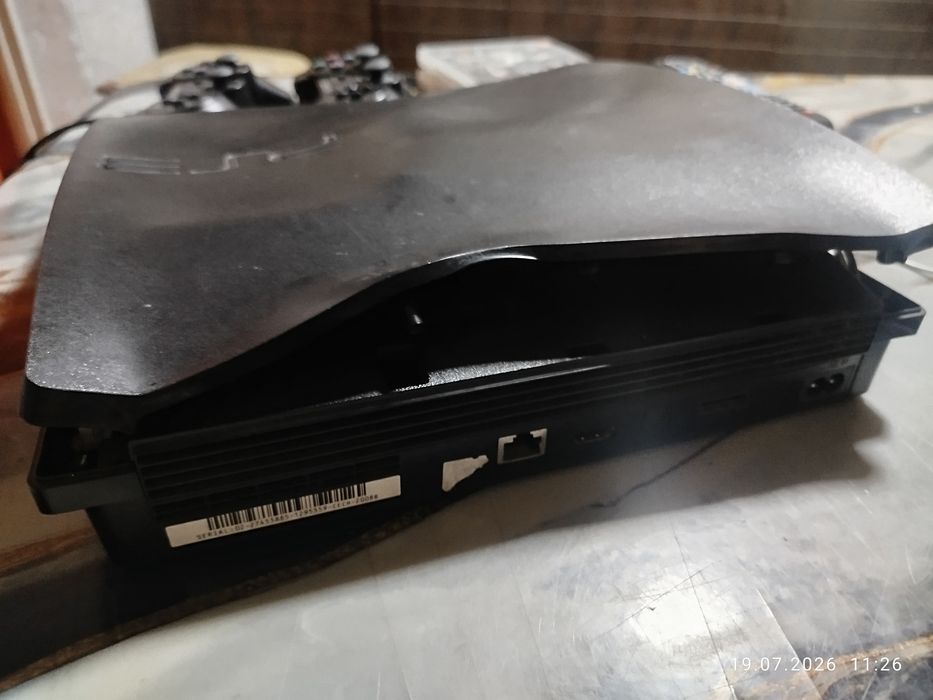 Продам playstation 3 слим