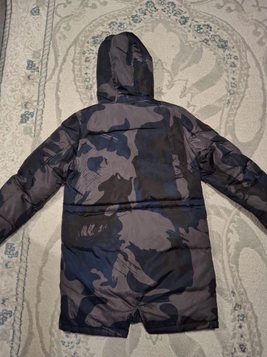 Продам куртку мальчиковую