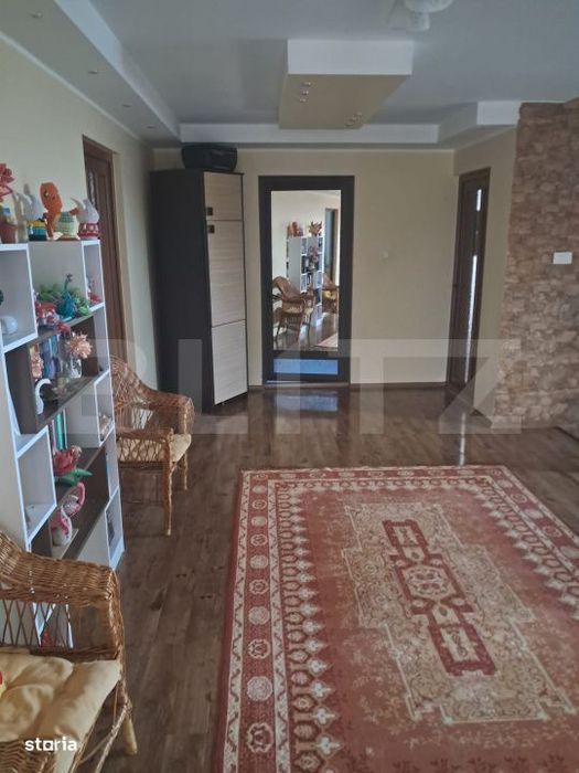 Casa de vanzare, 500 mp, zona Sendreni