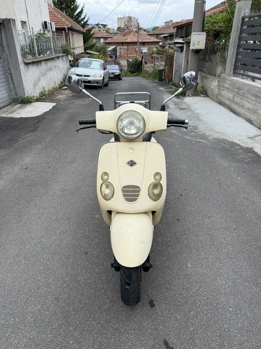 Скутер 50 cc / кубика с документи