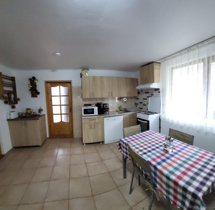 Casa de vacanta de vanzare in Lepsa