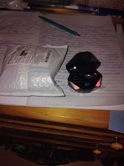 Чисто Нови Блутут лед слушалки