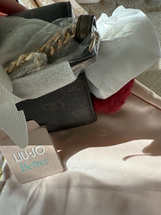 Liu jo чанта с плюшен аксесоар