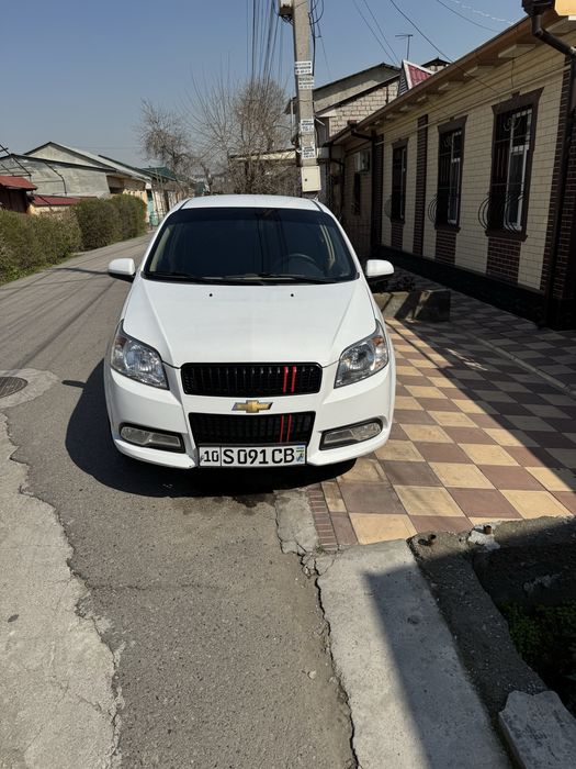 Срочна продаеться нексия 3