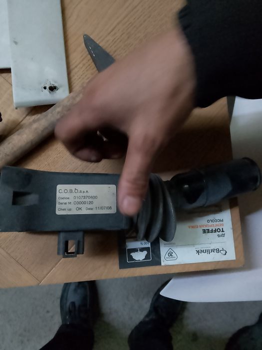 Продам  джойстик от экскаватора досан