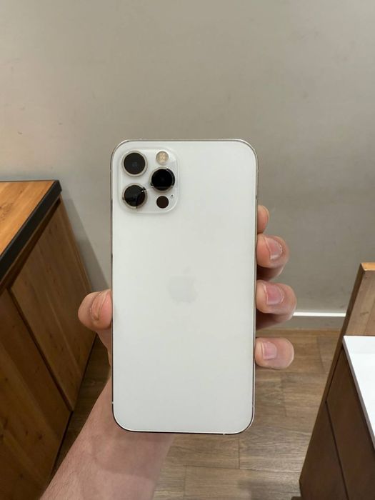 Iphone 12 pro sotiladi