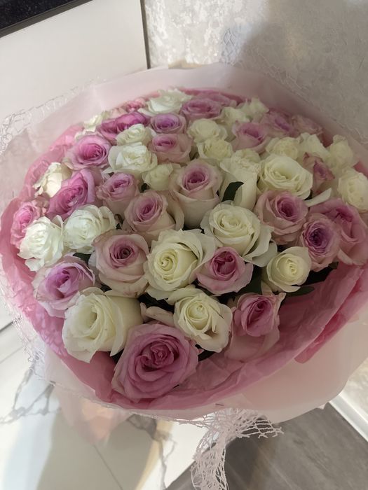 Цветы новые 51 роза свежие