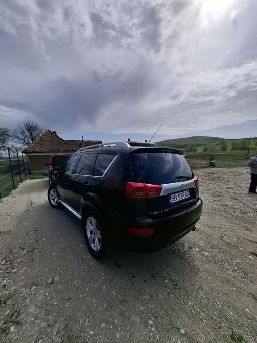 Vând sau schimb peugeot 4007 din anul 2008 !!