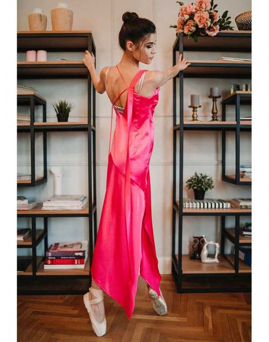 Рокля от сатен на Andyvil, размер s