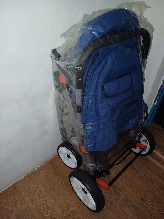 коляска детская.