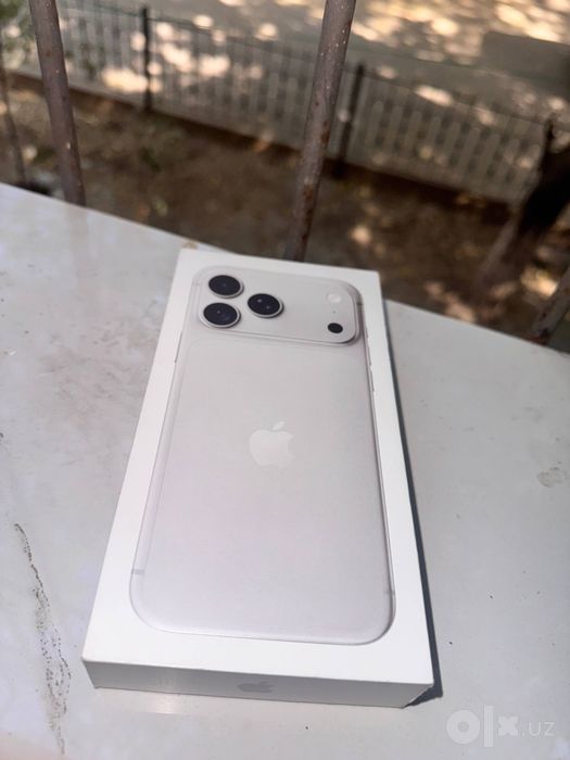 Iphone 18 pro max 256 silver