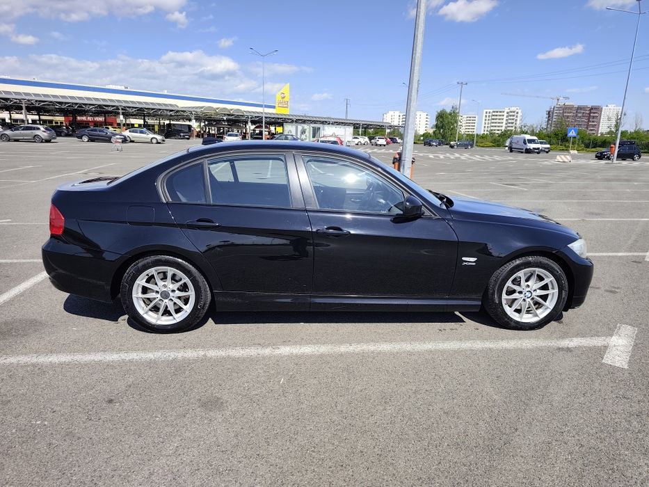 BMW 320 xi 2011 E90