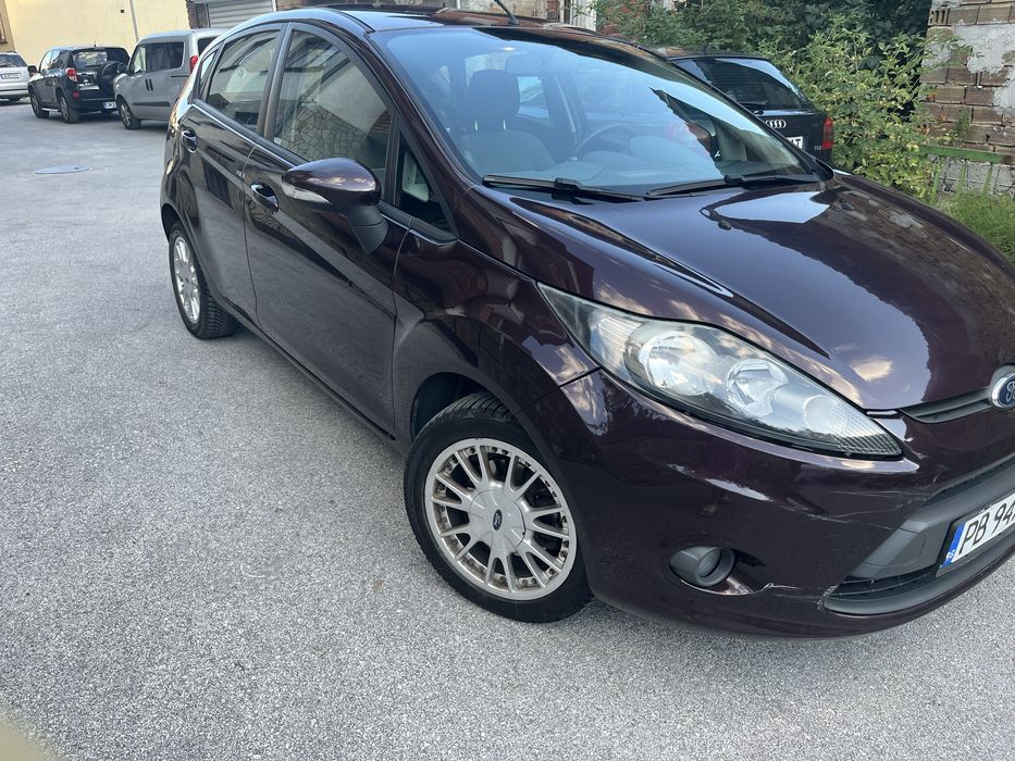 Ford fiesta бензин/газ