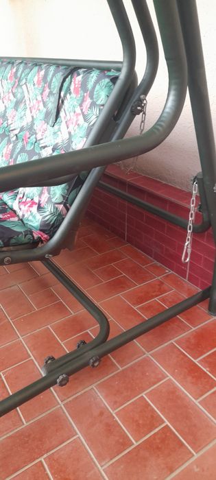 продаётся садовая качелья Турция