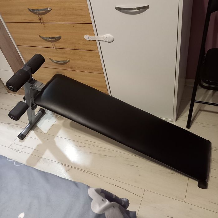 Лежанка за коремни преси.