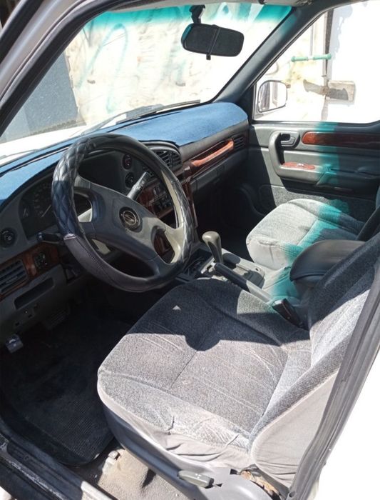 Автомобиль ssang yong musso