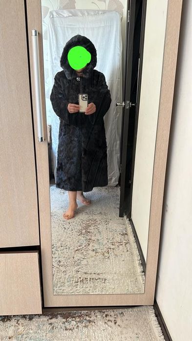 Шубы женские б/у