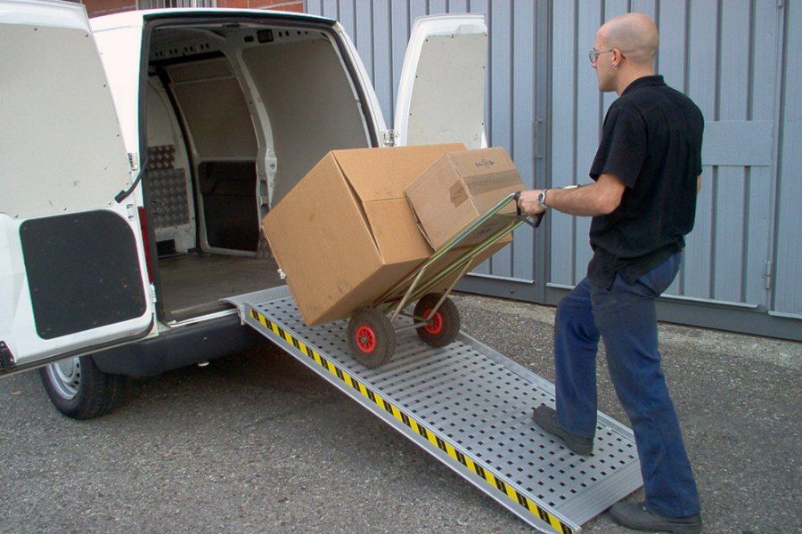 Единични ван рампи Lotus