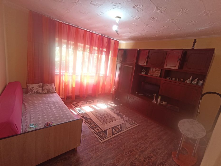 Vând garsonieră Slatina str Văilor
