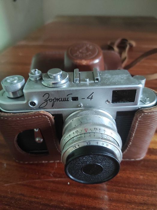Фотоапарат Зоркий-4
