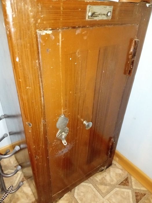 Продаётся сейф советский