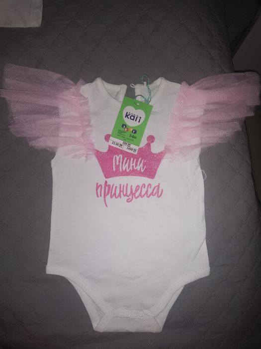 Красивый бодик для новорожденных