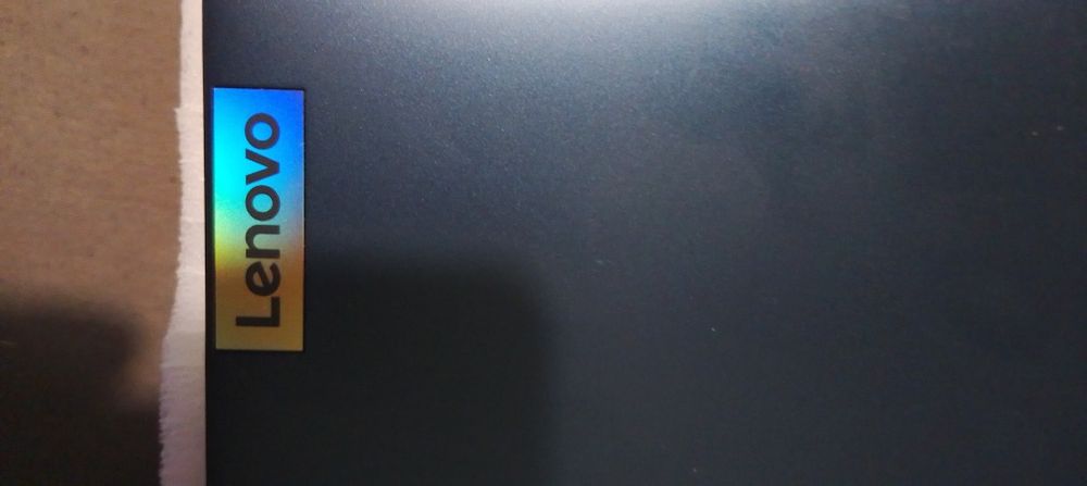 Лаптоп lenovo 15,6