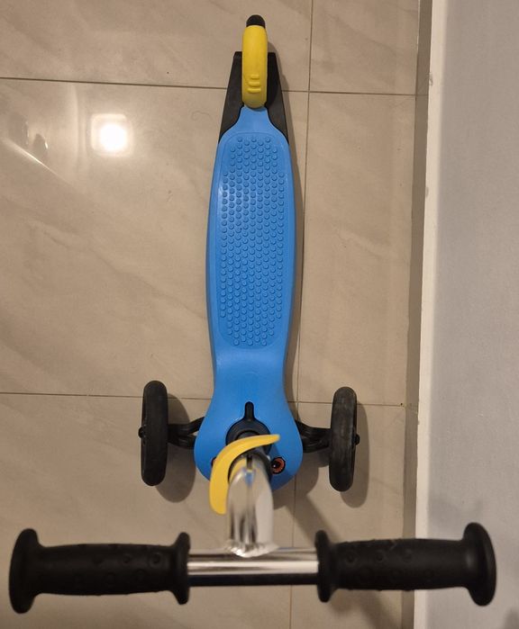 Trotineta 3 roti, Btwin B100, copii, folosita, in stare foarte buna