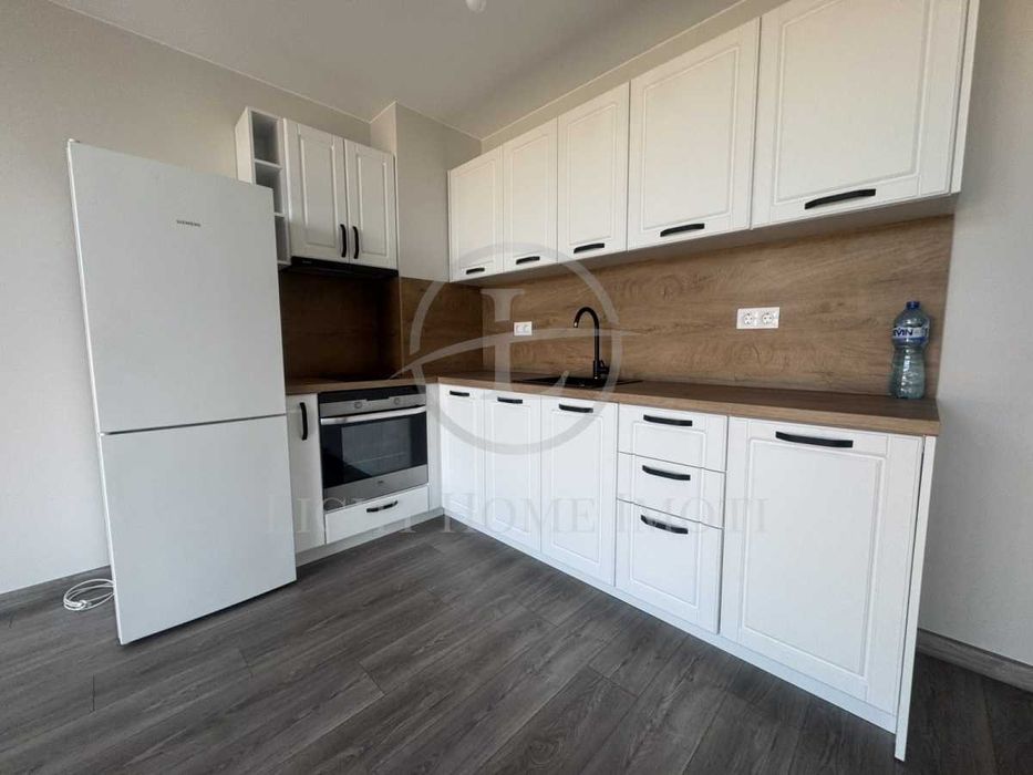 Продава се Двустаен апартамент в Пловдив, Тракия - 65 кв.м за 1800 €/кв.м - Снимка #1