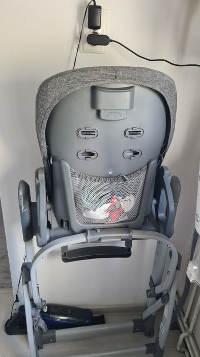 Scaun de masa bebelusi