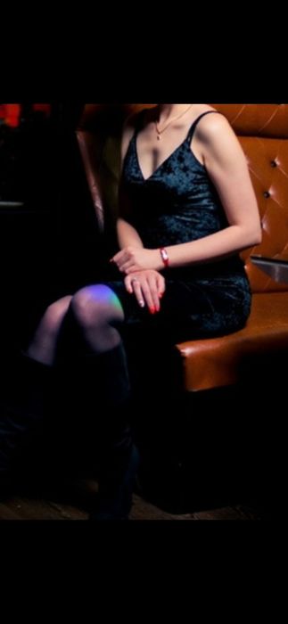 Продаю женское платье