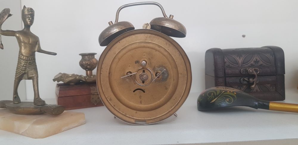 Стар настолен часовник PRIM от Чехословакия