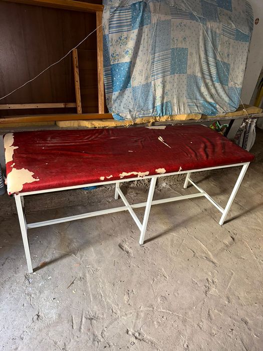 Кушетка для салоны