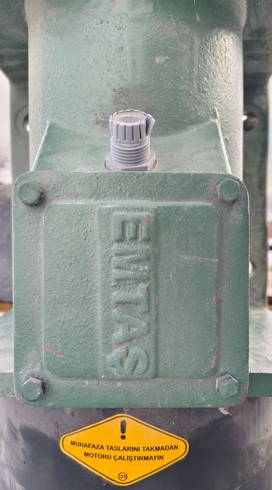 Вибраматор 1,5 кВт.   Вибраматор 0,75квт