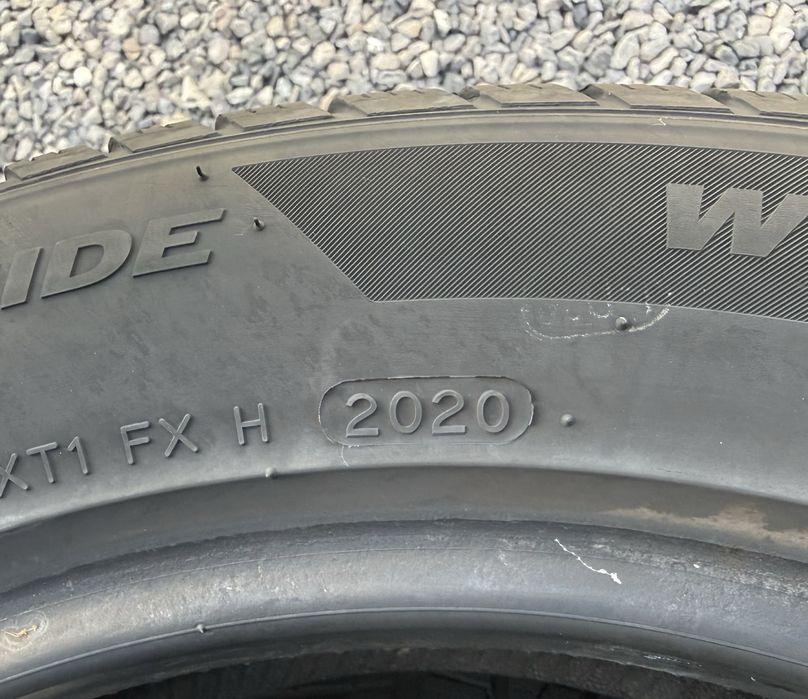 2бр 215/55/17 на 6мм с 20дот Ханкок
