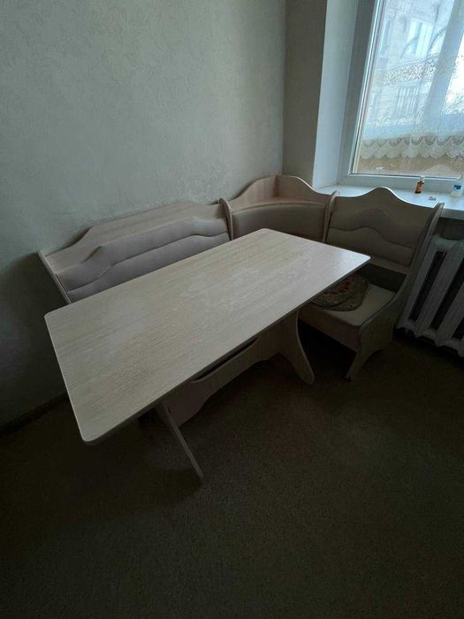 диван угловой кухонный