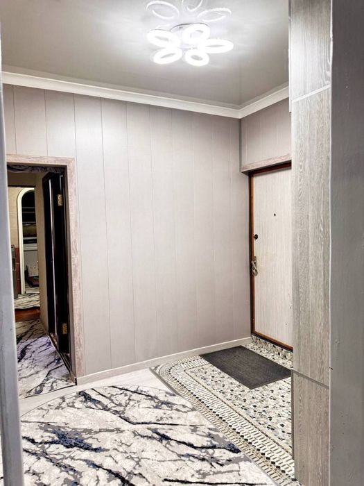 Продается 3 комнатная квартира 10 мкр 3 этаж