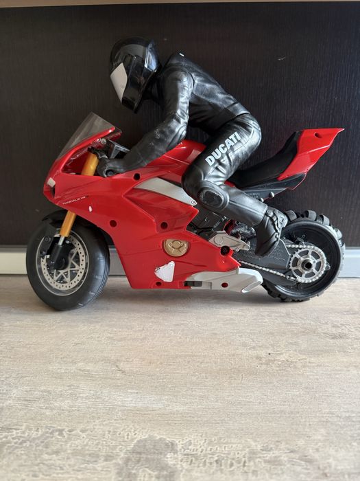Motocicleta Ducati Panigale V4