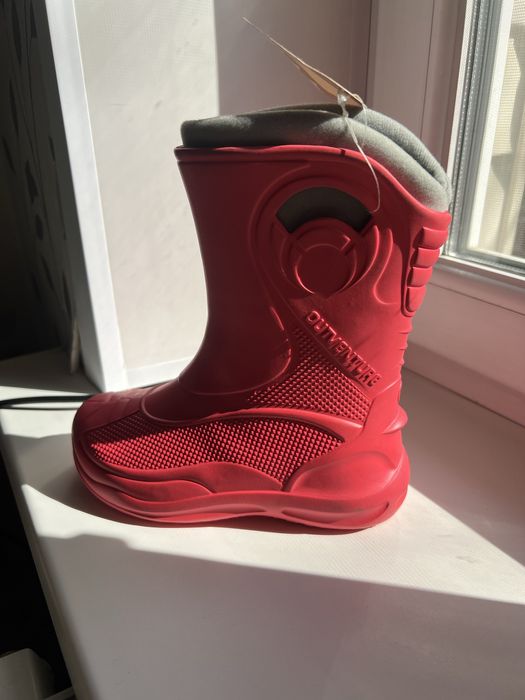 Новые детские сапожки