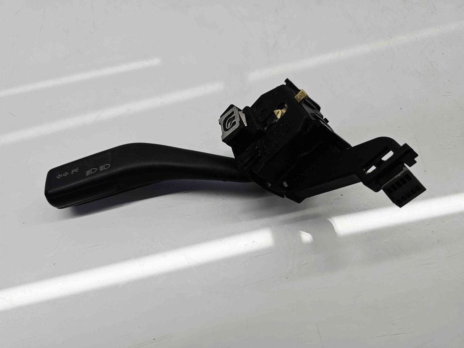Maneta semnalizare Volkswagen Caddy 3 (2KA, 2KH) [Fabr 2004-2009] 1K0