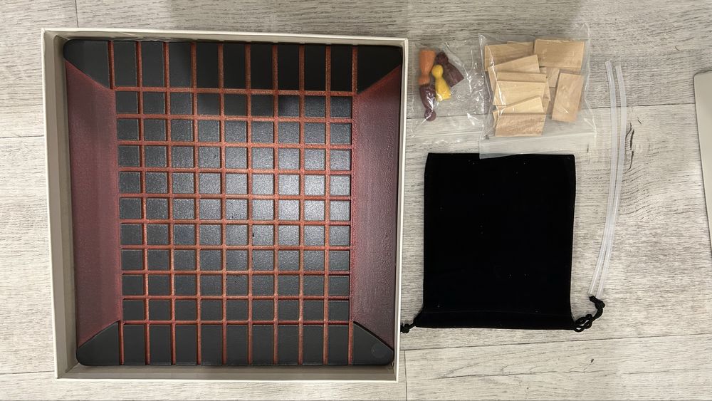 Настольная игра Quoridor (коридор)