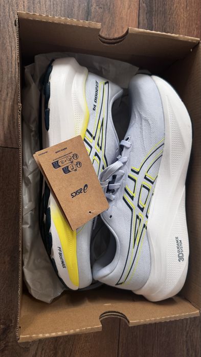 Маратонки ASICS GT-2000 - нови, размер 42