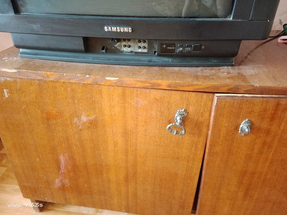 Продаётся телевизор на запчасти