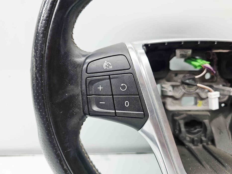 Volan Volvo V40 II Rdesign [Fabr 2013-2019] 31332927