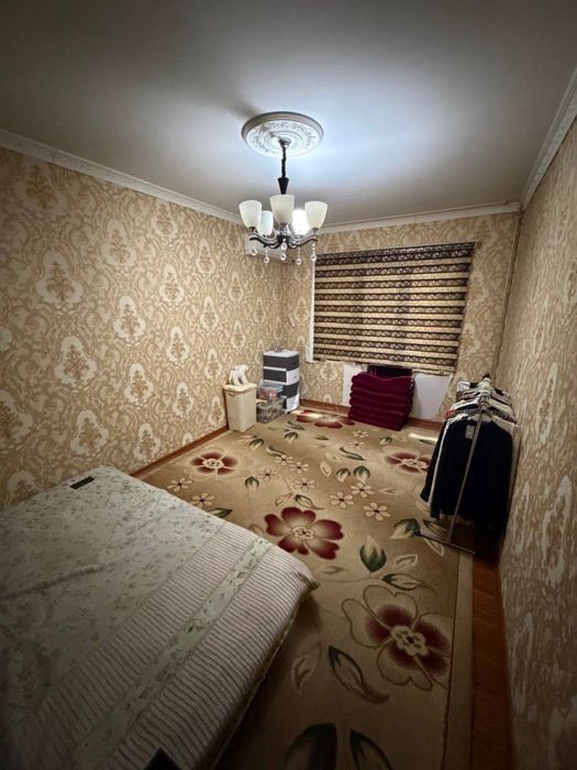 Сотилади 2/2/4 Коракамиш 2/4