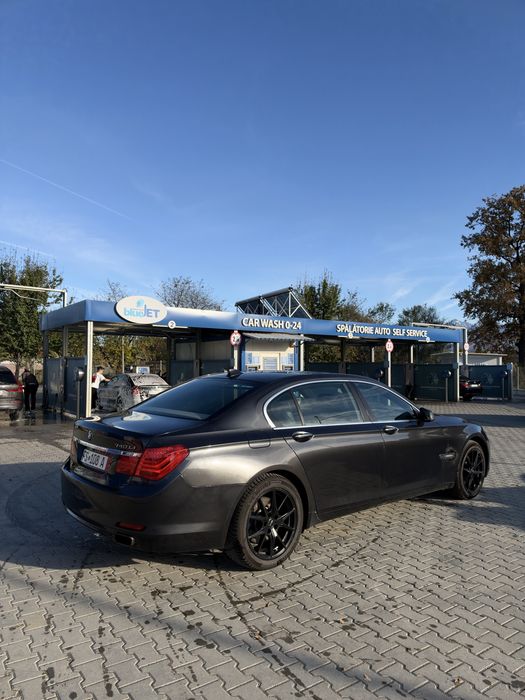 BMW Seria 7 2012 — imagine 3