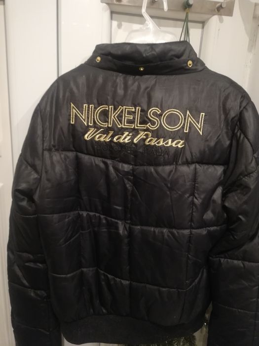 Продавам  дамска грейка Pillip PPlein  И яке  Никалсън оргинални.