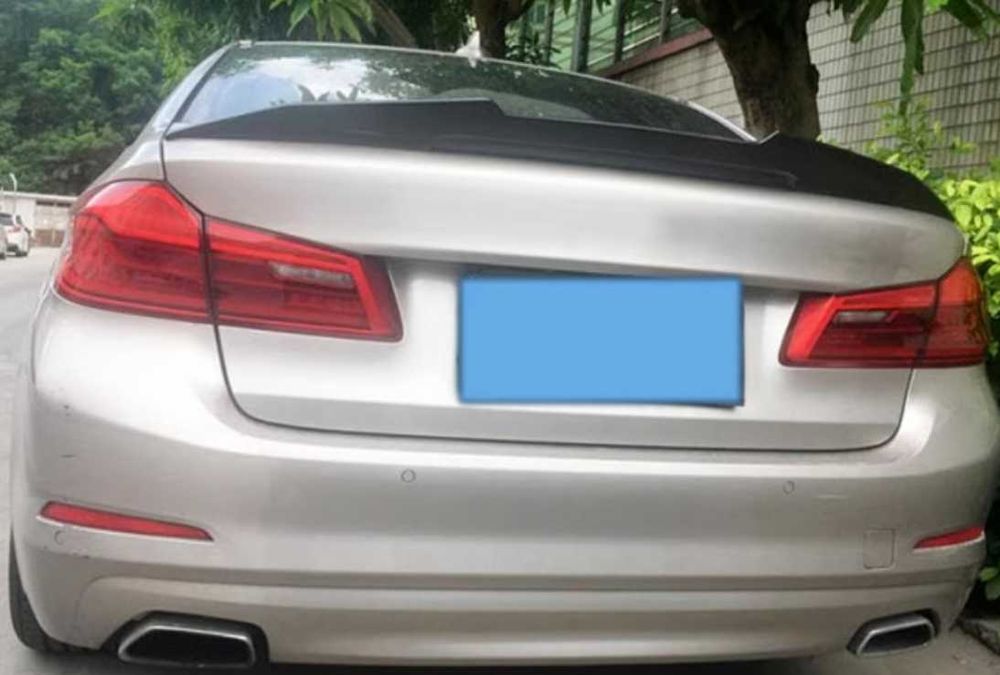 Eleron Portbagaj Lip Codita  BMW G30 PSM High Kick, Negru Lucios