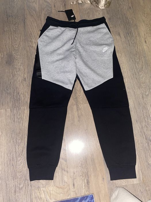 Продам штаны от nike tech fleece